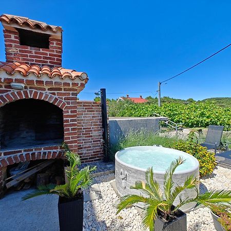קמפור Holiday House Rab מראה חיצוני תמונה